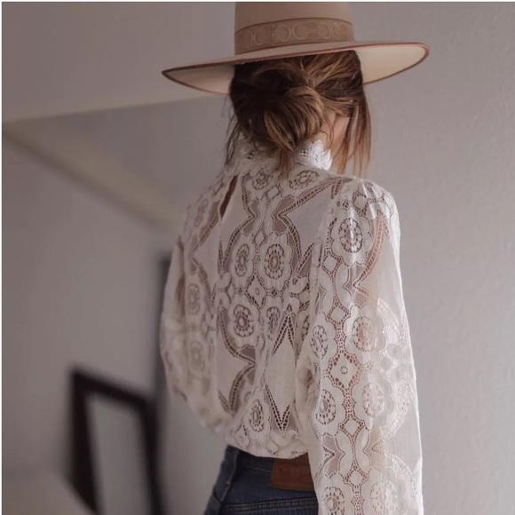 🆕 VICTORIAN LACE  HIGH NECK PUFF SLEEVE BLOUSE - Picture 4 of 10